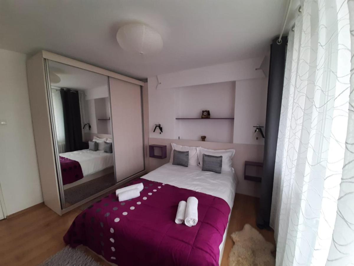 Chic Apartament Deva Exterior foto