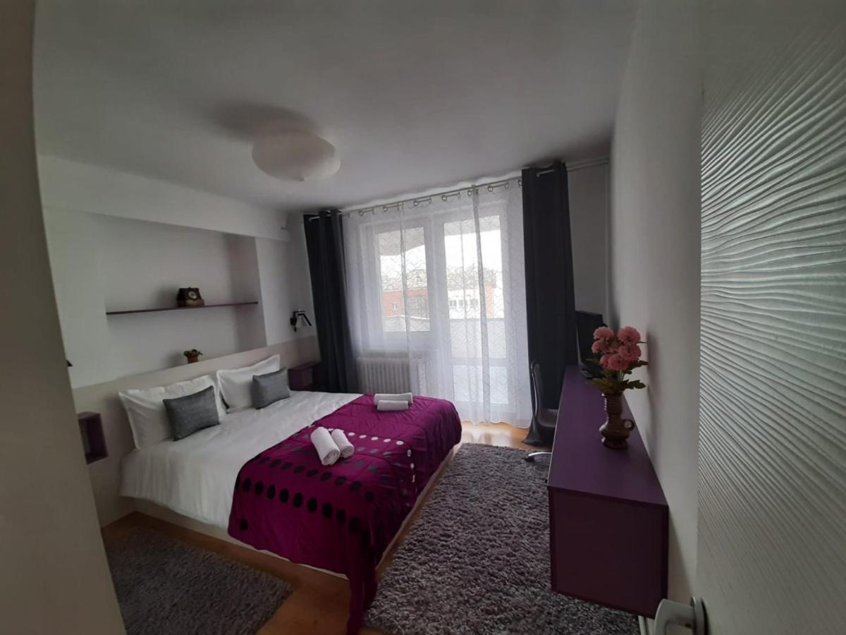 Chic Apartament Deva Exterior foto
