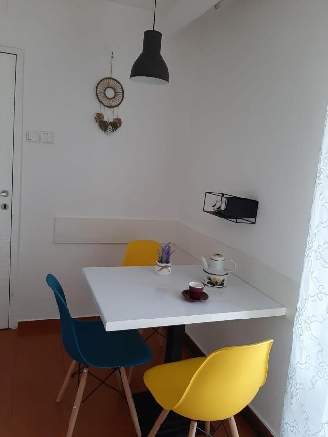 Chic Apartament Deva Exterior foto